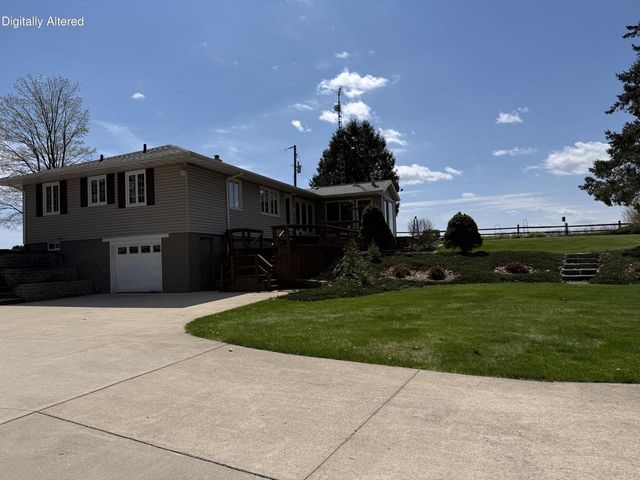 7308 County Highway R, Two Rivers, WI 54241
