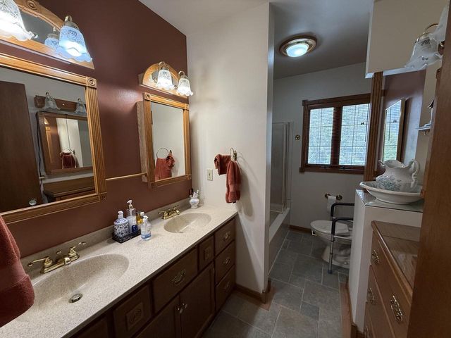 7308 County Highway R, Two Rivers, WI 54241