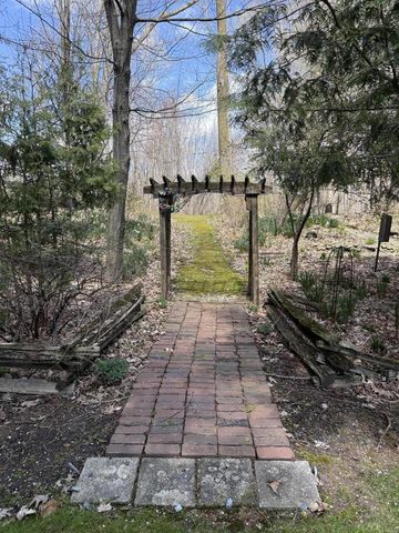 7308 County Highway R, Two Rivers, WI 54241