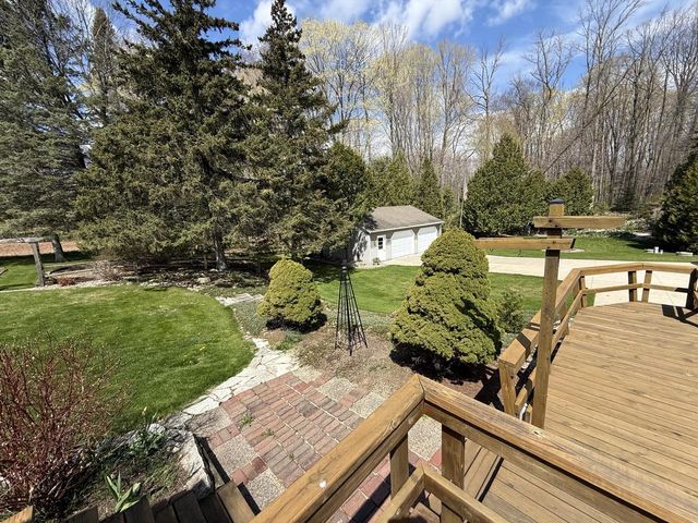 7308 County Highway R, Two Rivers, WI 54241