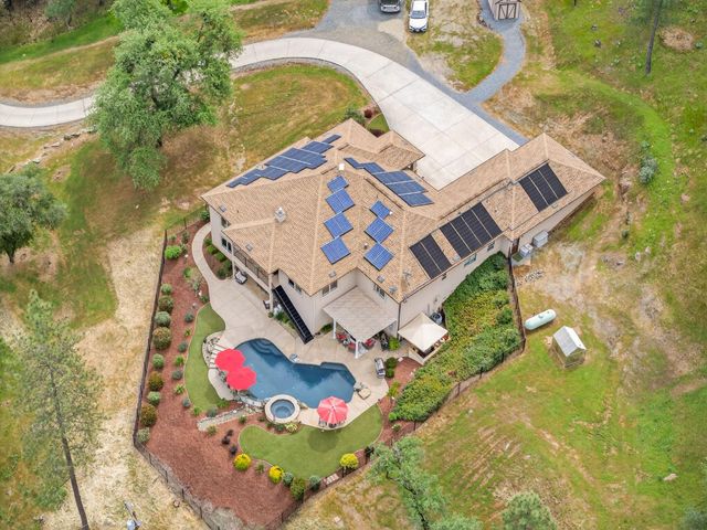 4554 Cross Creek Rd, Cool, CA 95614