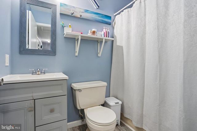 1120 LAMBERT DR, Westampton, NJ 08060