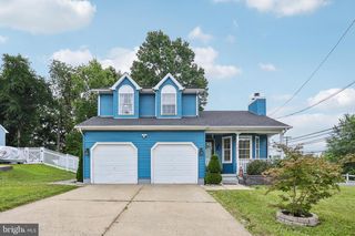 1120 LAMBERT DR, Westampton, NJ 08060