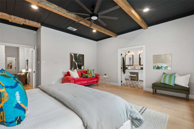 3821 Oaklawn Drive, Fort Worth, TX 76107