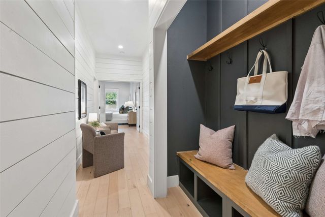 3821 Oaklawn Drive, Fort Worth, TX 76107