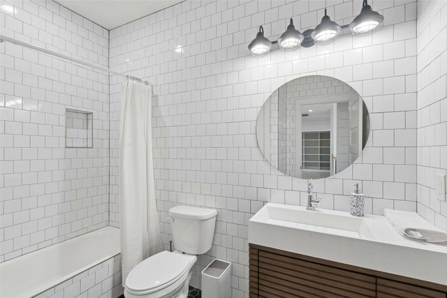 3821 Oaklawn Drive, Fort Worth, TX 76107