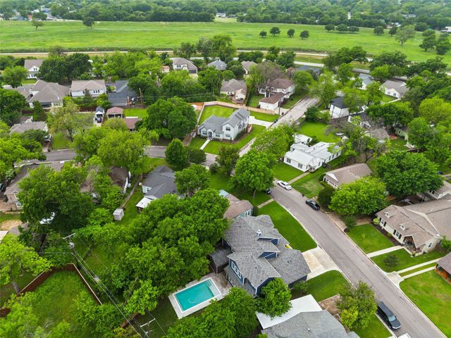 3821 Oaklawn Drive, Fort Worth, TX 76107