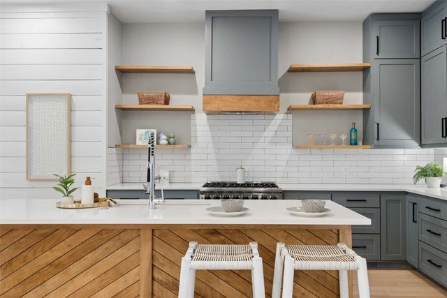 3821 Oaklawn Drive, Fort Worth, TX 76107