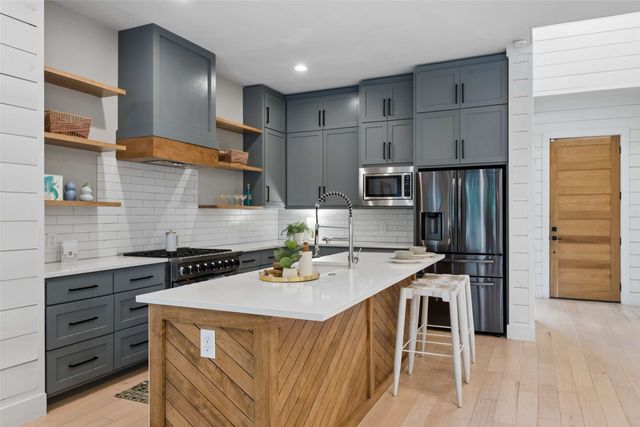 3821 Oaklawn Drive, Fort Worth, TX 76107