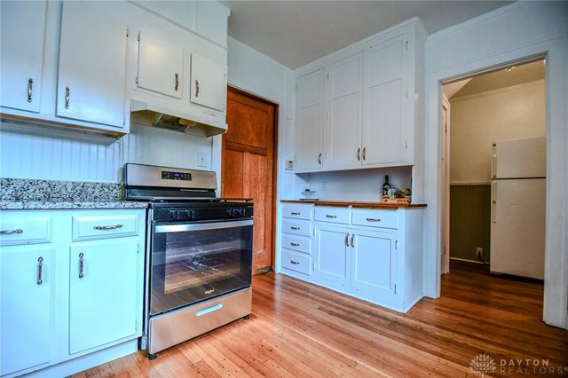 15 Lonsdale Avenue, Oakwood, OH 45419