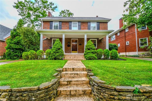 15 Lonsdale Avenue, Oakwood, OH 45419