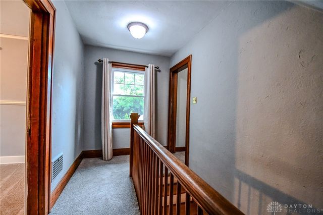 15 Lonsdale Avenue, Oakwood, OH 45419