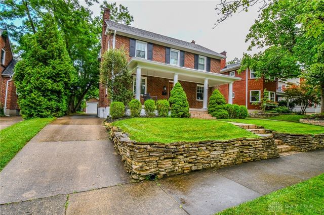 15 Lonsdale Avenue, Oakwood, OH 45419