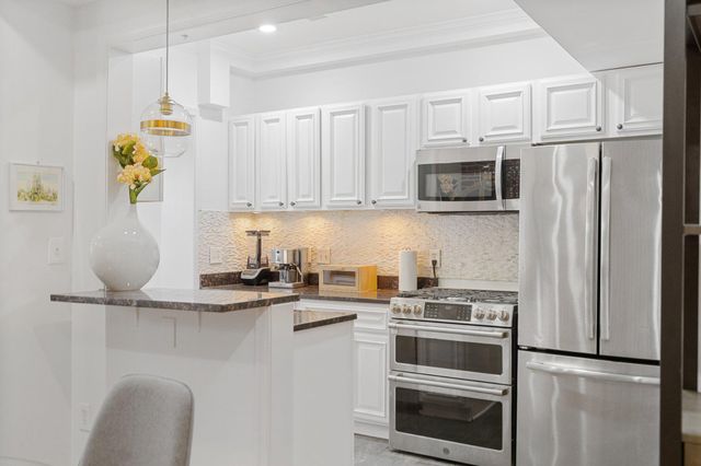 245 ROCK CREEK CHURCH RD NW, Washington, DC 20011