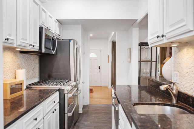 245 ROCK CREEK CHURCH RD NW, Washington, DC 20011