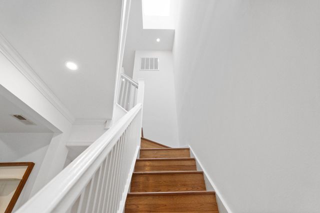 245 ROCK CREEK CHURCH RD NW, Washington, DC 20011