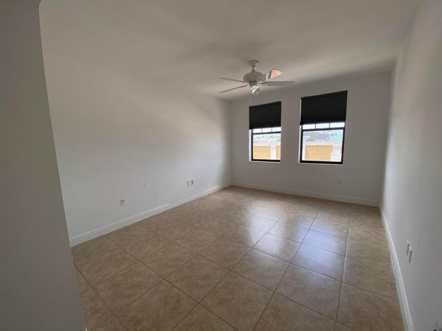 511 LUCERNE Avenue 313, Lake Worth Beach, FL 33460