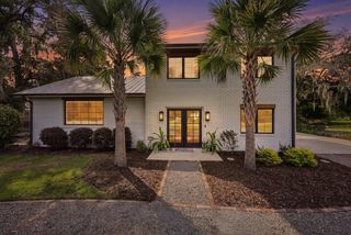 678 Edmonds Drive, Charleston, SC 29412