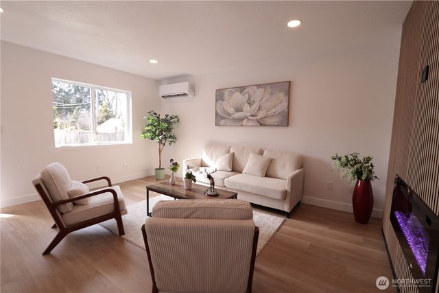 8801 SW Custer Road, Lakewood, WA 98499