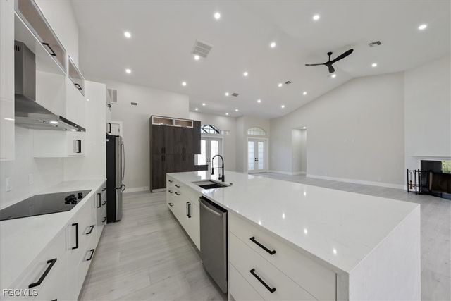 12800 Treeline CT, North Fort Myers, FL 33903