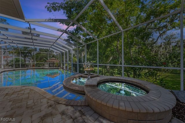 12800 Treeline CT, North Fort Myers, FL 33903