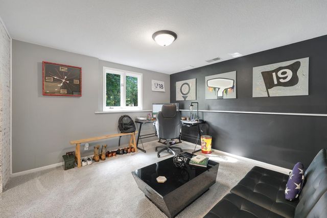 1701 W River Street, Monticello, MN 55362