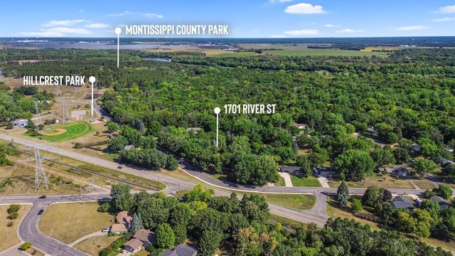 1701 W River Street, Monticello, MN 55362