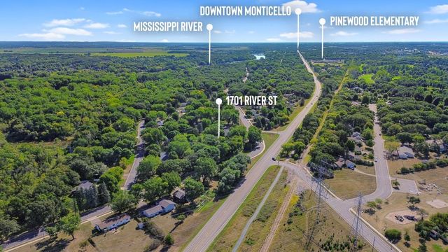 1701 W River Street, Monticello, MN 55362
