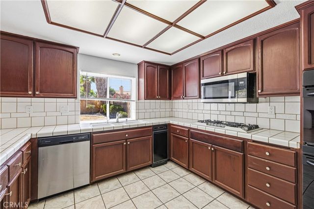 41519 W 51st W, Quartz Hill, CA 93536