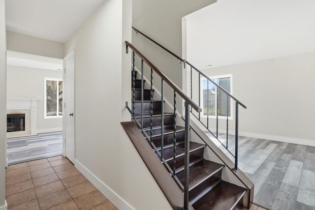 1101 Ashford Lane, Westmont, IL 60559