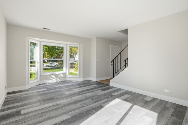 1101 Ashford Lane, Westmont, IL 60559