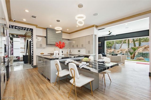 9498 Malasana Court, Las Vegas, NV 89147