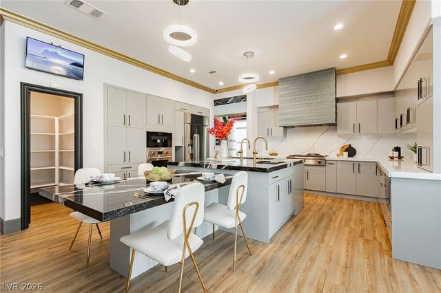 9498 Malasana Court, Las Vegas, NV 89147