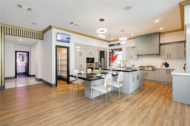 9498 Malasana Court, Las Vegas, NV 89147