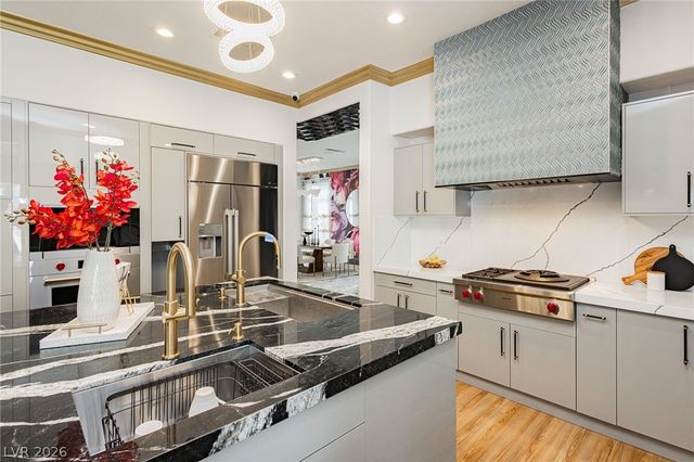 9498 Malasana Court, Las Vegas, NV 89147