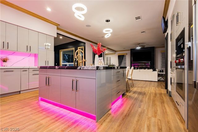 9498 Malasana Court, Las Vegas, NV 89147