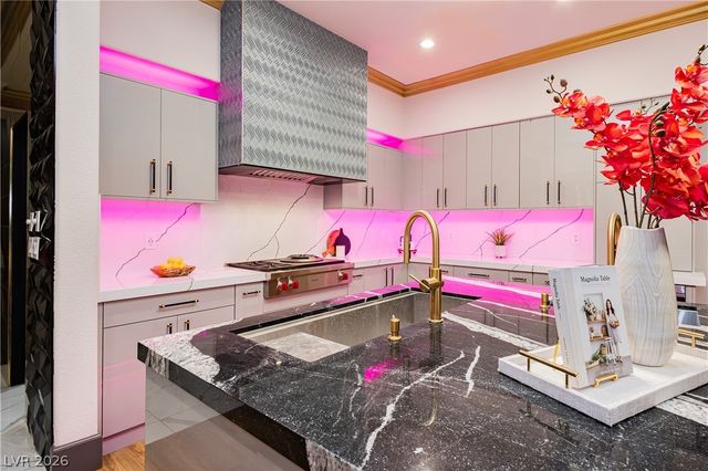 9498 Malasana Court, Las Vegas, NV 89147