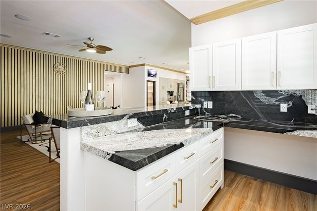 9498 Malasana Court, Las Vegas, NV 89147