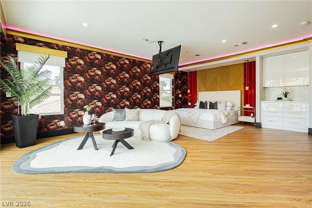 9498 Malasana Court, Las Vegas, NV 89147