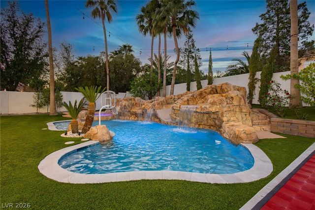 9498 Malasana Court, Las Vegas, NV 89147