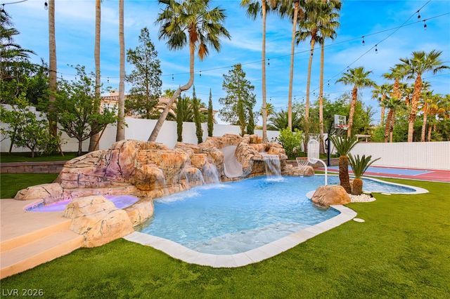 9498 Malasana Court, Las Vegas, NV 89147