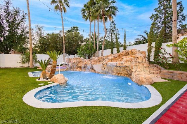 9498 Malasana Court, Las Vegas, NV 89147