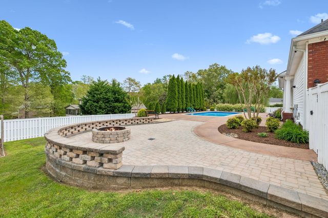 940 Brandy Way, Soddy Daisy, TN 37379