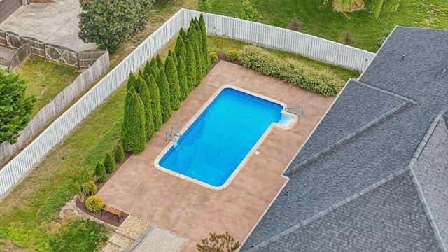940 Brandy Way, Soddy Daisy, TN 37379