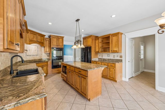940 Brandy Way, Soddy Daisy, TN 37379