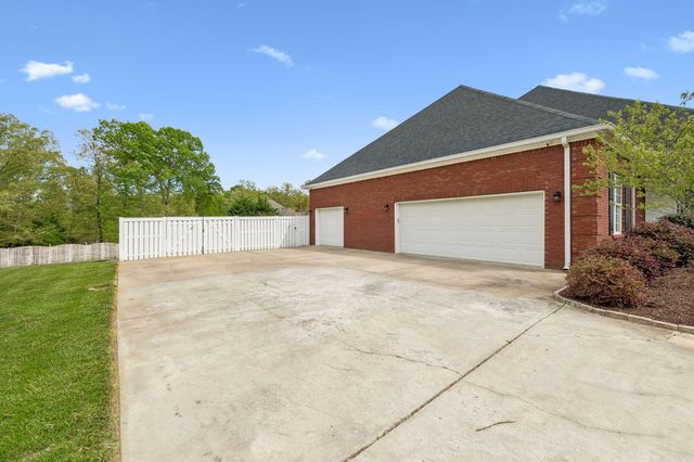 940 Brandy Way, Soddy Daisy, TN 37379