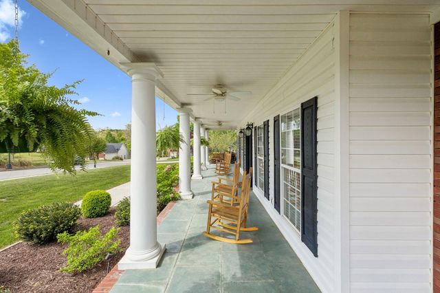 940 Brandy Way, Soddy Daisy, TN 37379