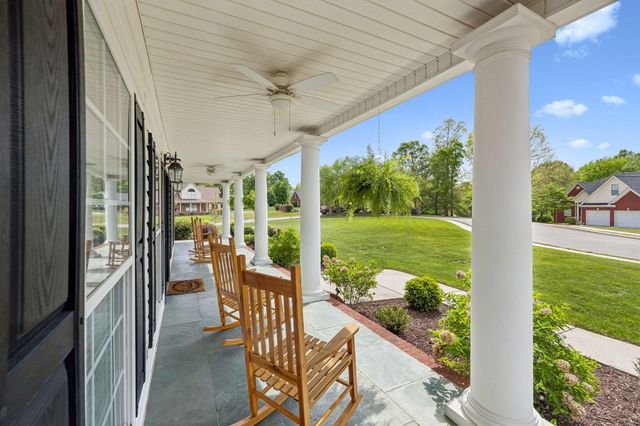 940 Brandy Way, Soddy Daisy, TN 37379
