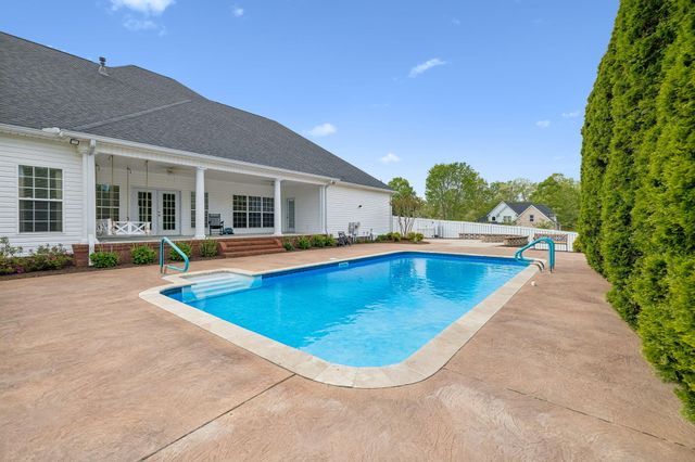 940 Brandy Way, Soddy Daisy, TN 37379
