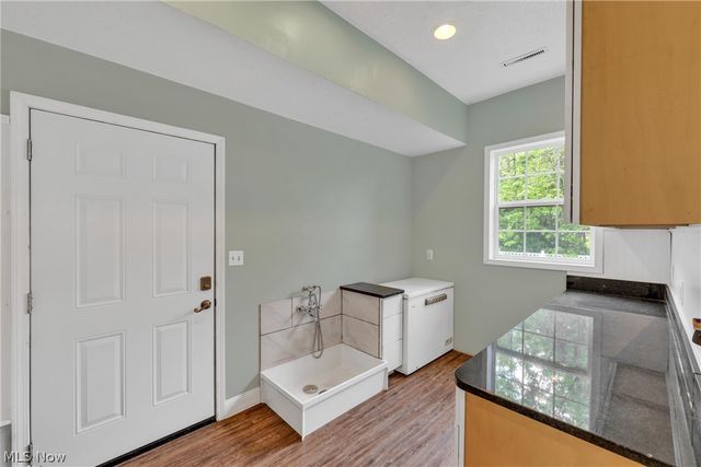 33932 Roberts Road, Eastlake, OH 44095